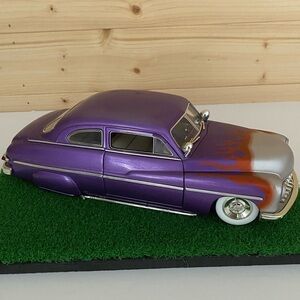 ERTL 1:18 Scale Diecast Car 1949 Mercury Lead Sled Coupe Purple with Flames